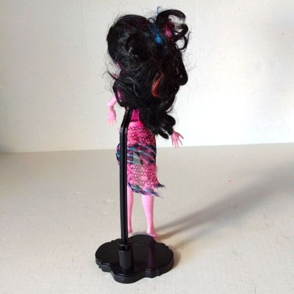 Monster High Freaky Fusion Dracubecca Pink‎ Fashion Doll - Picture 3 of 6